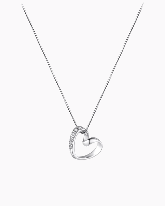 Éloise Heart Necklace