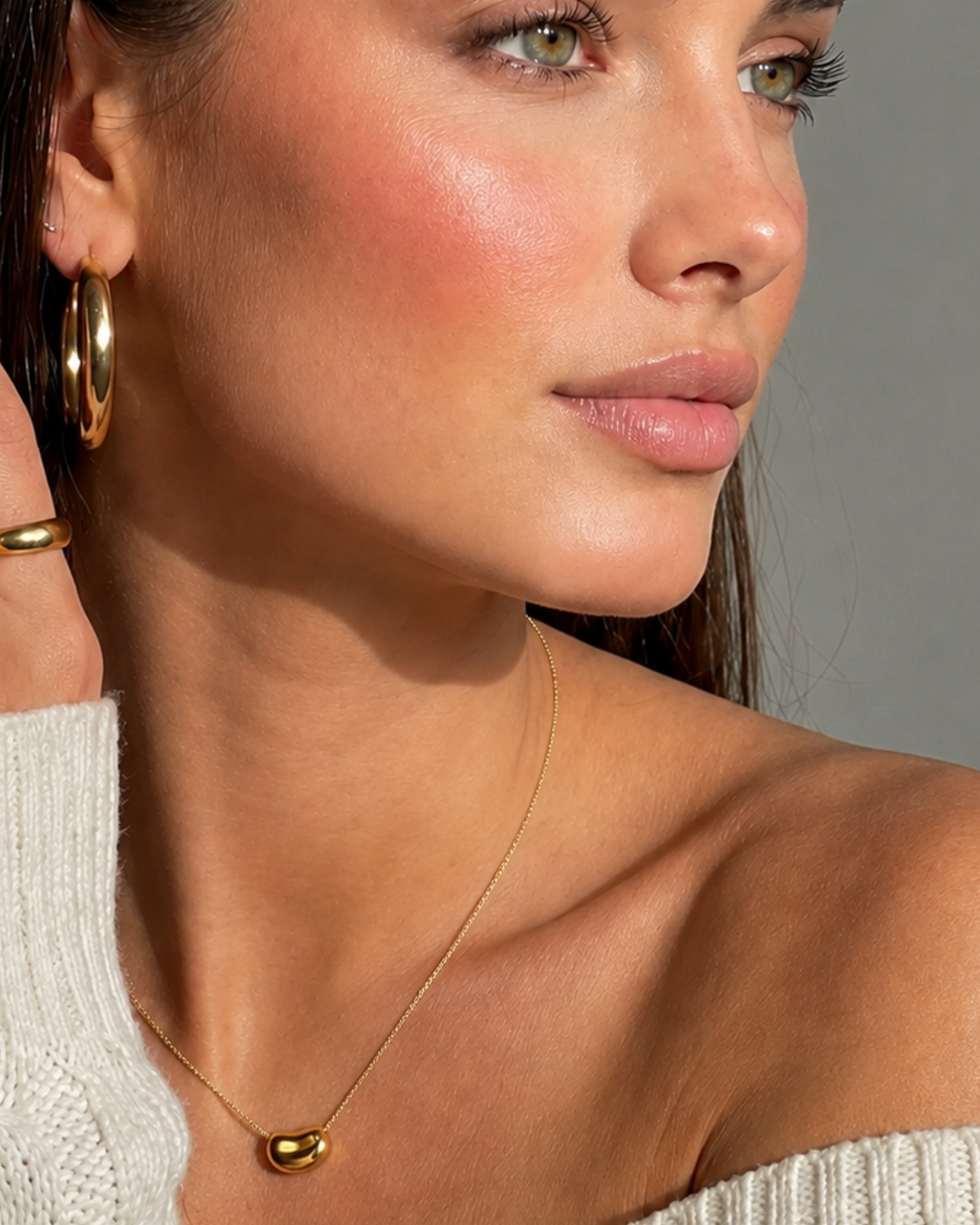 Luma  Necklace