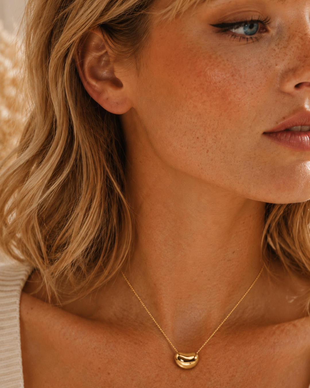Luma  Necklace