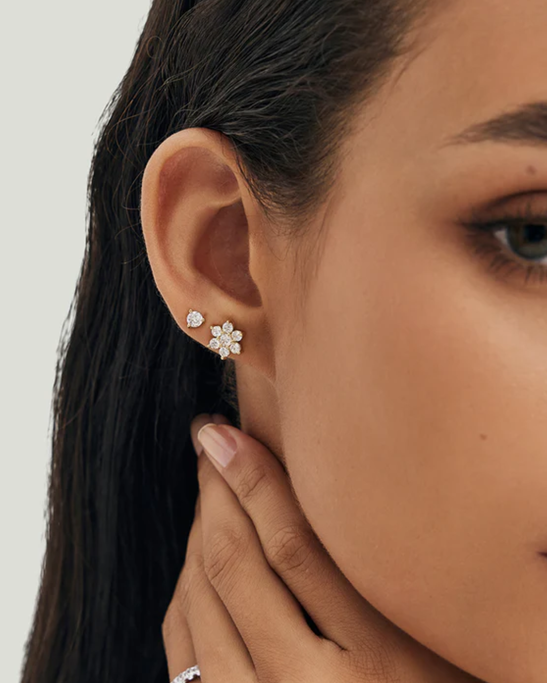 Lumina Studs