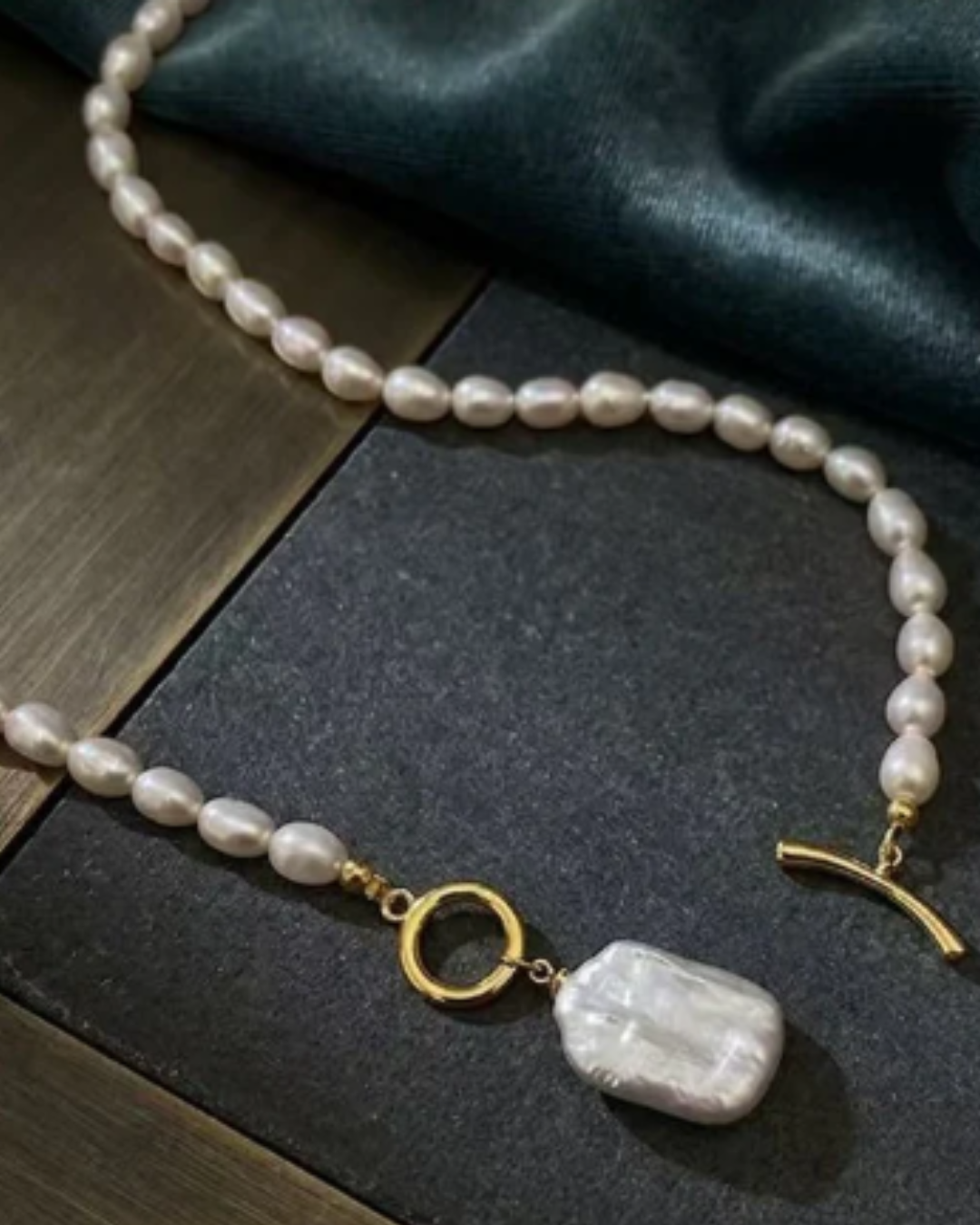 Lumière Pearl Necklace